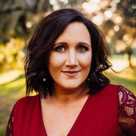 Elizabeth Cassidy Headshot